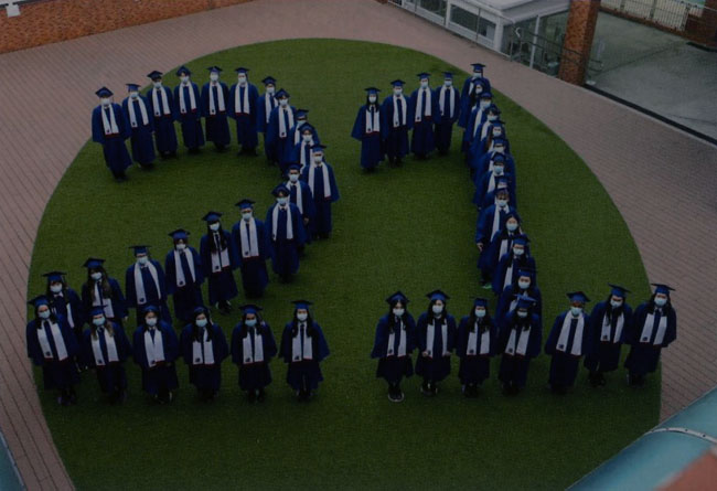 Class of 2021 AIS Seniors